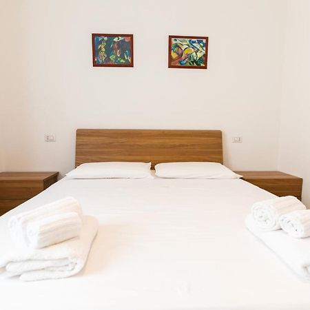 Theo'S Rooms Olbia Dış mekan fotoğraf