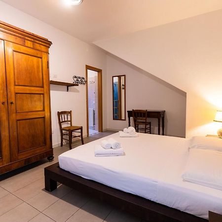 Theo'S Rooms Olbia Dış mekan fotoğraf