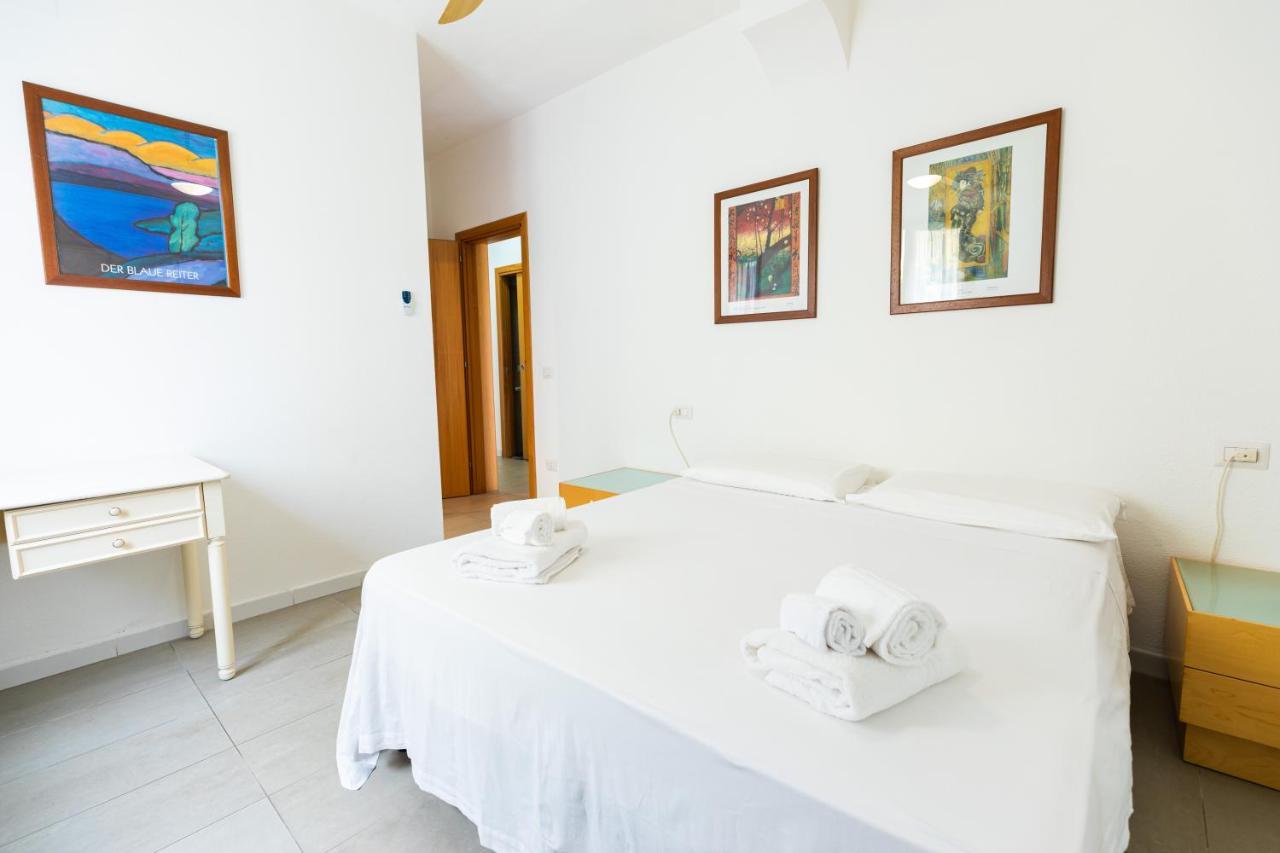 Theo'S Rooms Olbia Dış mekan fotoğraf